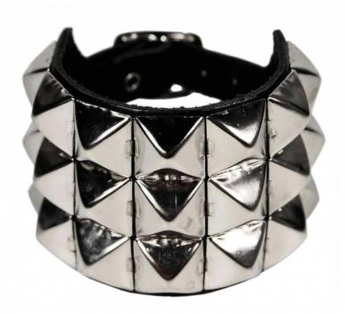 Lederarmband Pyramidennieten