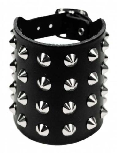 Rocker Armband 4-reihig Spitznieten