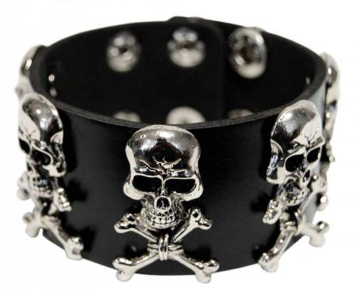Nietenarmband Totenkopfnieten