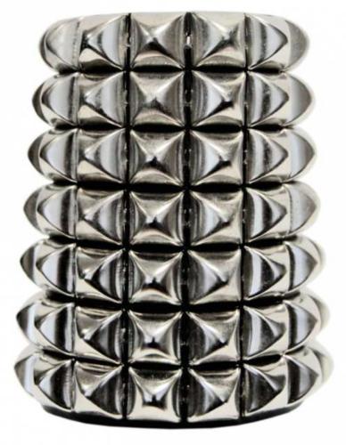 Punk Armband 69 Pyramidennieten