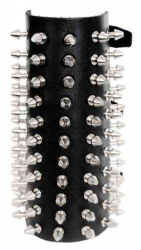 Rocker Armband 81 Killernieten