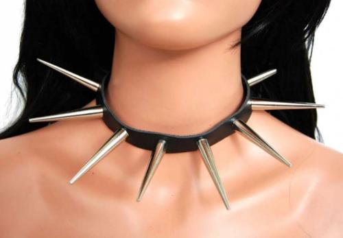 Bondage Lederhalsband Spike Nieten