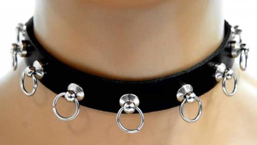 Fetisch Halsband Mit Fetisch Ringen