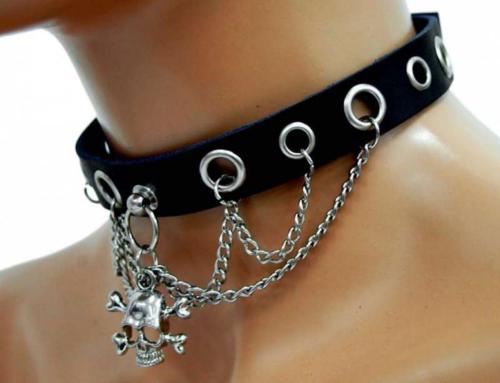 Gothic Halsband Totenkopf, Ösen & Ketten