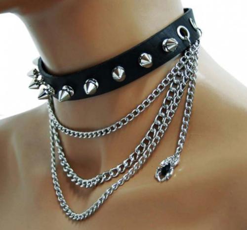 Gothic Halsband Killernieten & Ketten