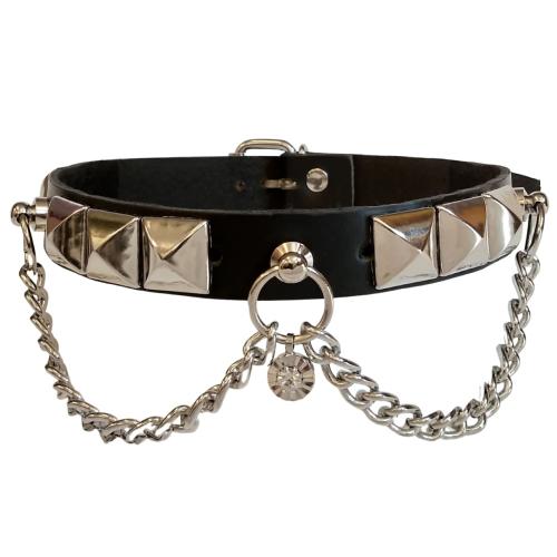 Leder Choker Mit Pyramidennieten Und Anhänger