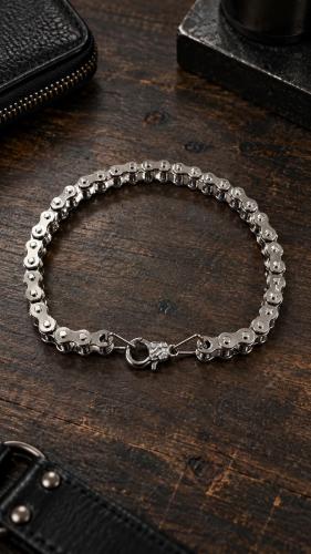Filigrane Biker Wallet Chain 25 cm mit Metallgliedern im Fahrradketten-Look