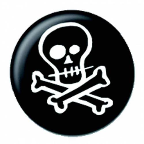 Skull & Crossbones Button Anstecker