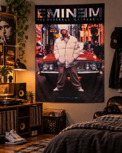 Eminem The Marshall Mathers LP Posterfahne mit urbanem MMLP-Motiv