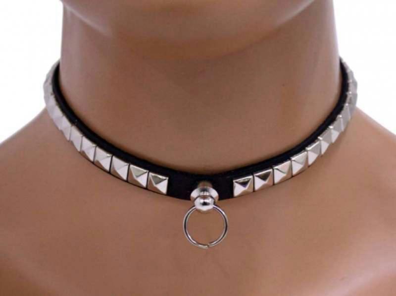 Gothic Halsband Mini Pyramidennieten & Ring