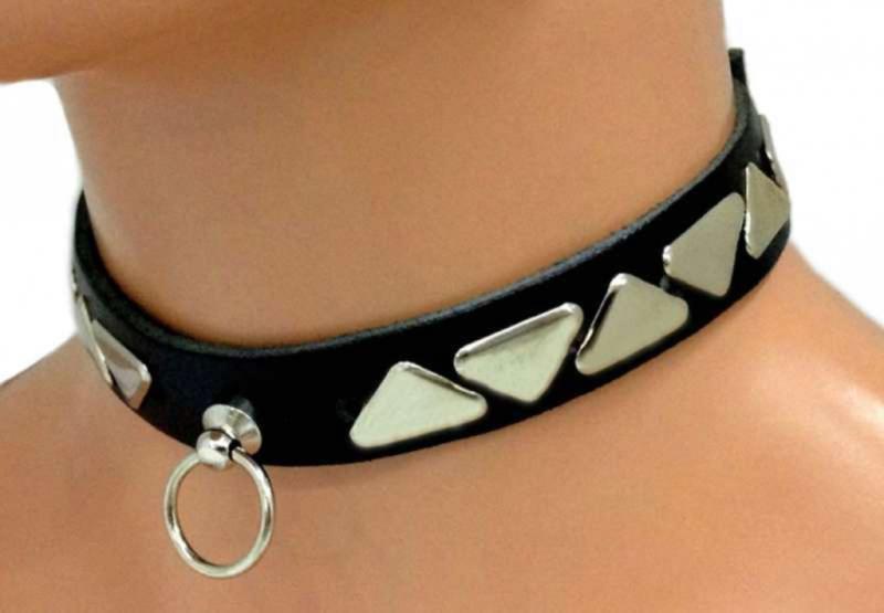 Gothic Halsband Dreieck Nieten & Ring