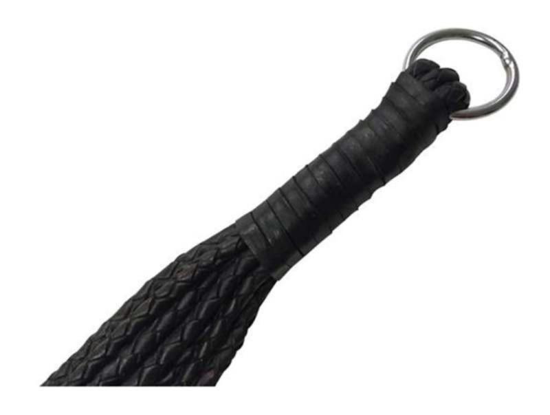 Lederflogger Mit 12 Knotenriemen