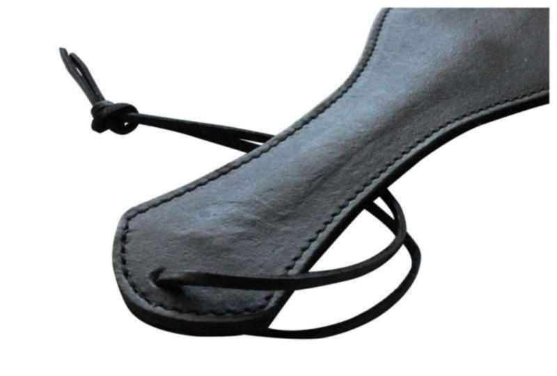 Paddel Peitsche Katze