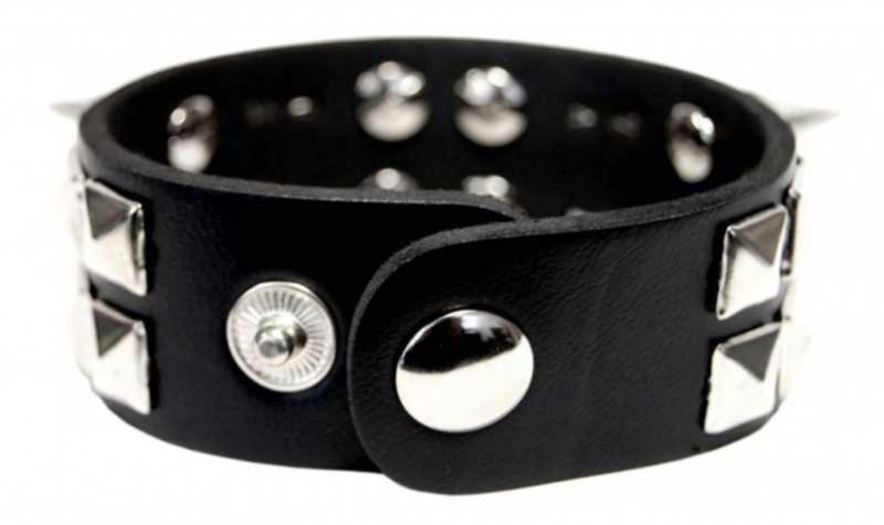 Spike Niten Punk Armband Pyramidennieten