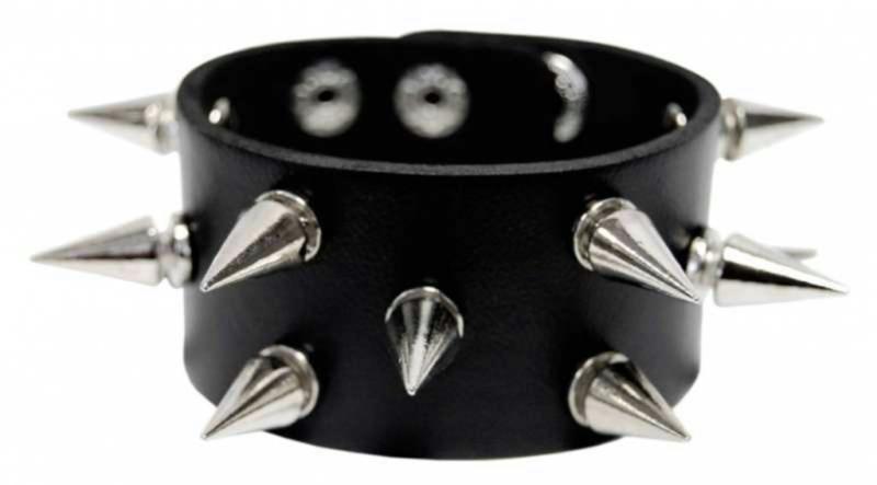 Kunsteder Manschette Spike Nieten