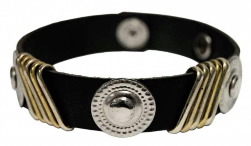 Punk Armband Mit Conchos