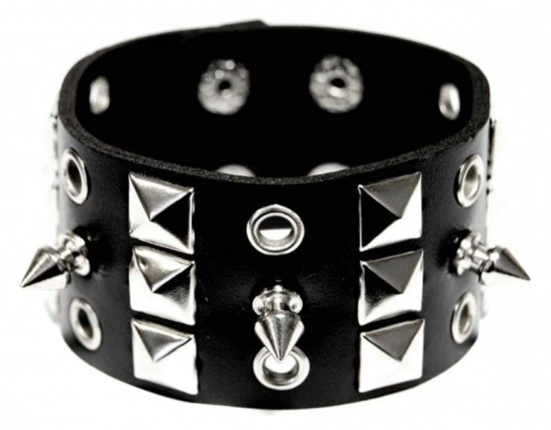 Kunstleder Armband Manschette Pyramidennieten
