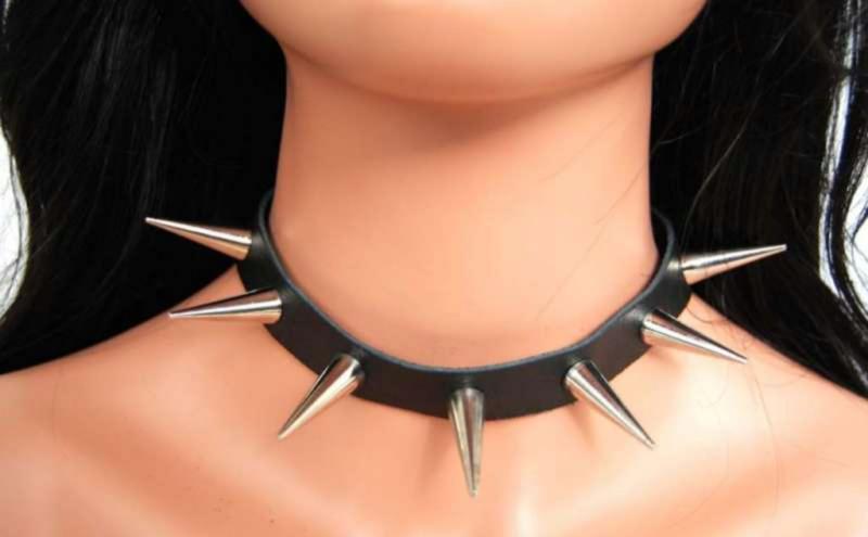 Gothic Lederhalsband Spike Nieten