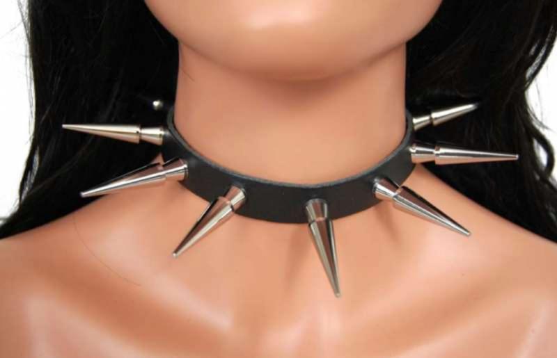 Bondage Halsband Doppelte Spike Nieten