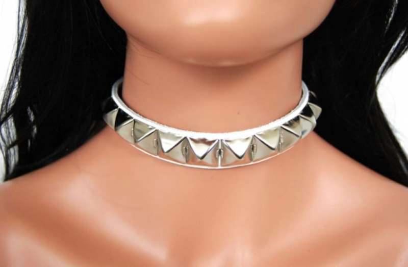 Punk Choker Pyramidennieten