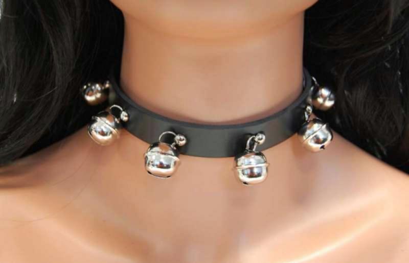 Fetisch Halsband Schellen