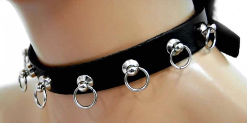 Fetisch Halsband Mit Fetisch Ringen