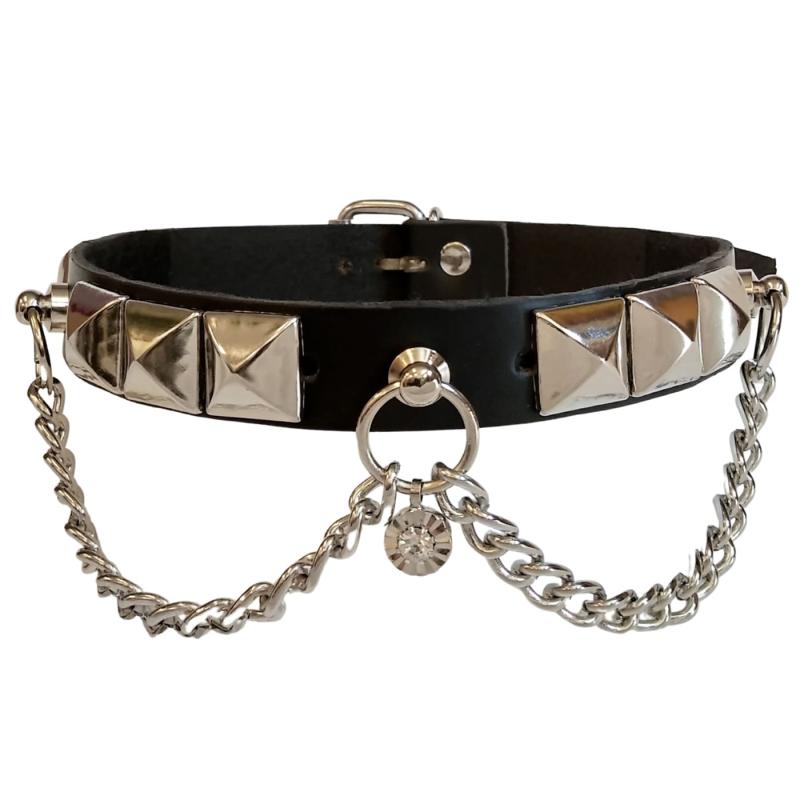 Leder Choker Mit Pyramidennieten Und Anhänger