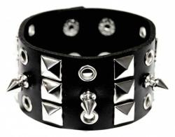 Kunstleder Armband Manschette Pyramidennieten