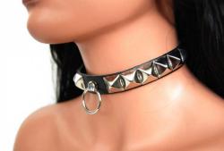 Lederhalsband Pyramidennieten & Ring