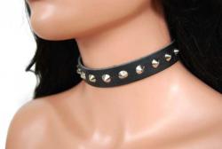Lederhalsband Spitznieten